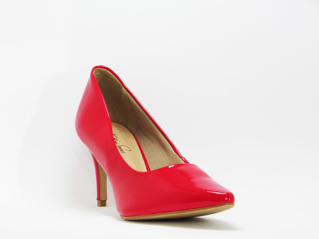 Scarpin vermelho sales verniz salto baixo